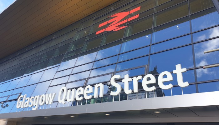 Queen Street station sign 