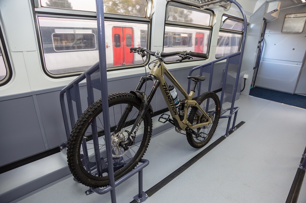 Bike in fixing loop on ScotRail Highland Explorer carriage.