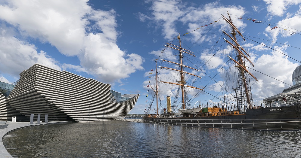 The V&A Dundee and RRS Discovery. 
