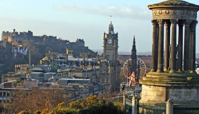 Curious About Edinburgh- Quirky heritage walks in a treasure hunt style