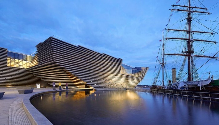 V&A Dundee and RRS Discovery in the evening 