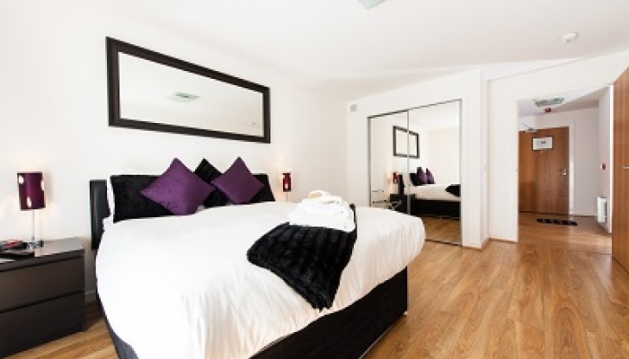 Bedroom in Westport Serviced Apartments