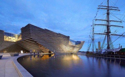 V&A Dundee and RRS Discovery in the evening 